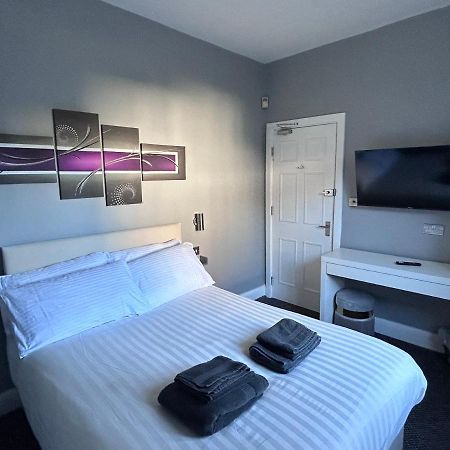 Regency House Hotel ลอฟเบอเรอ ภายนอก รูปภาพ